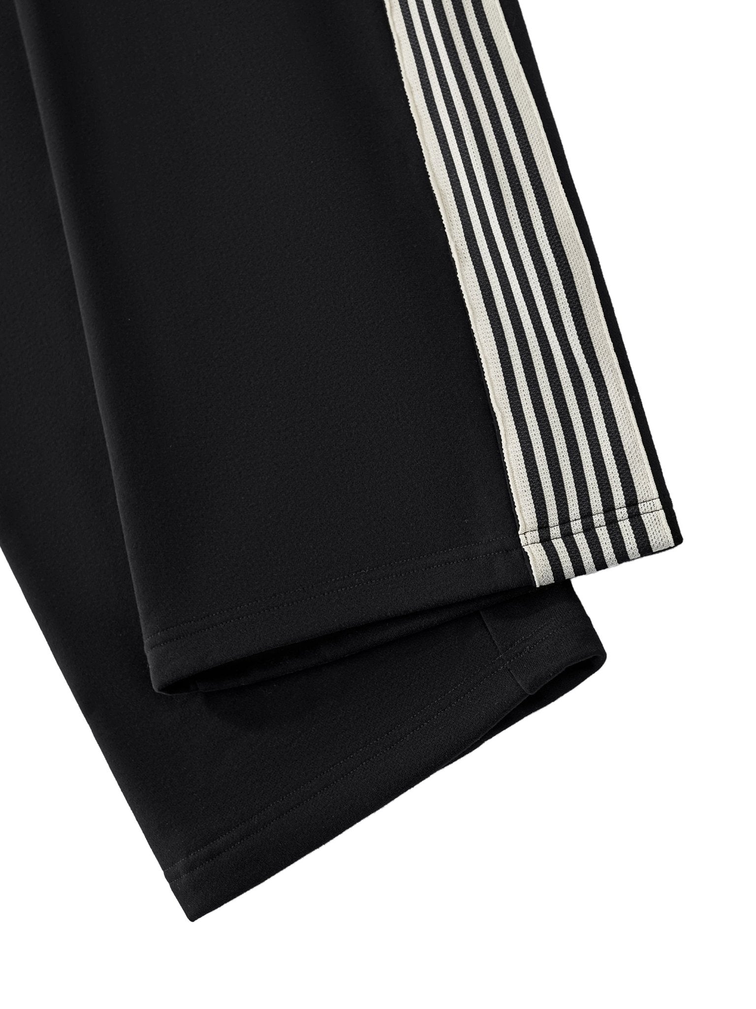 DF Black Side Stripe Straight - Leg PantsSide Stripe Straight - Leg PantsDF Black Side Stripe Straight - Leg Pants260424PODPX1726001