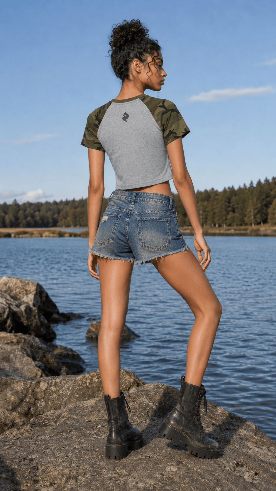 Women’s Flower Gray with Army Green Camo Raglan Crop T-ShirtCamo Raglan Crop T-ShirtWomen’s Flower Gray with Army Green Camo Raglan Crop T-Shirt260527PODAA3142001
