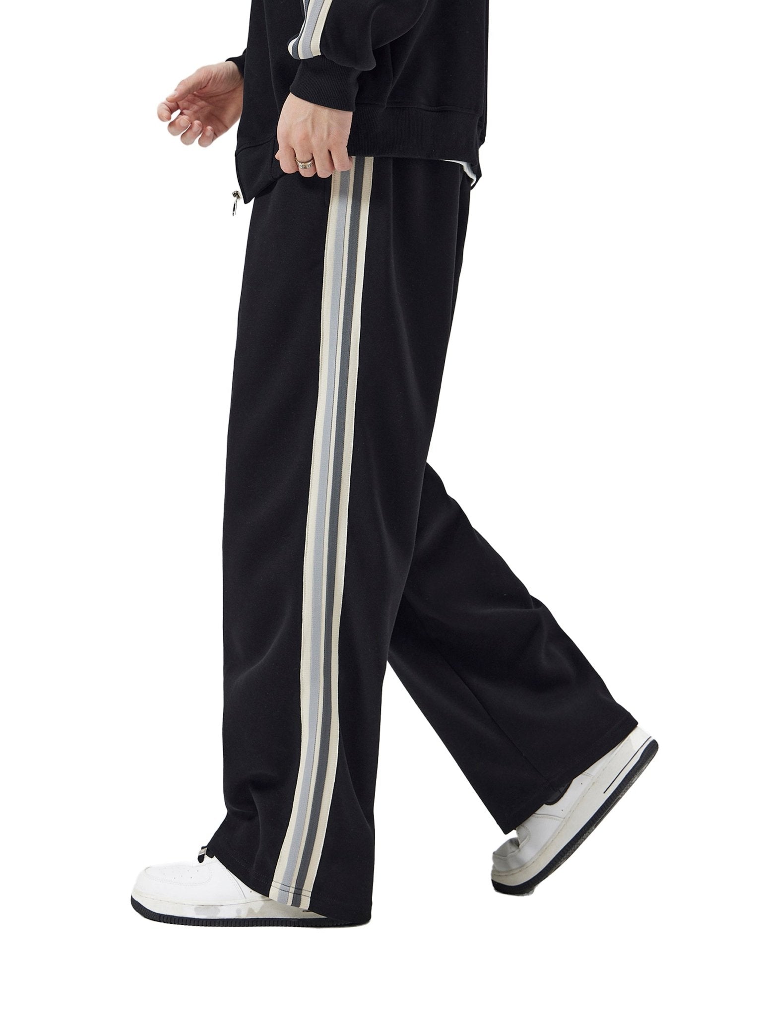 DF Black Contrast Side - Stripe Straight - Leg PantsContrast Side - Stripe Straight - Leg PantsDF Black Contrast Side - Stripe Straight - Leg Pants251005PODPX1320001