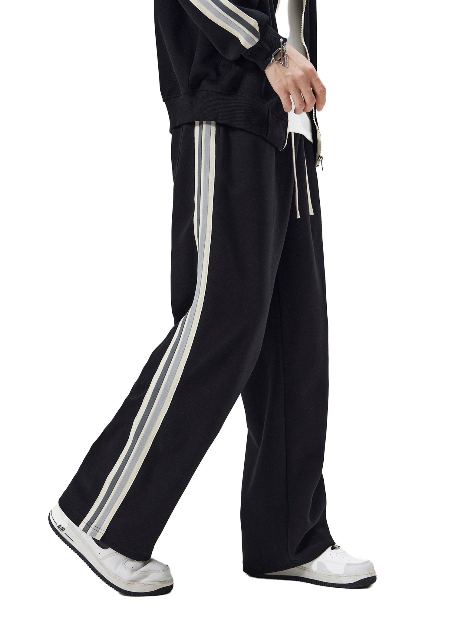 DF Black Contrast Side - Stripe Straight - Leg PantsContrast Side - Stripe Straight - Leg PantsDF Black Contrast Side - Stripe Straight - Leg Pants251005PODPX1320001