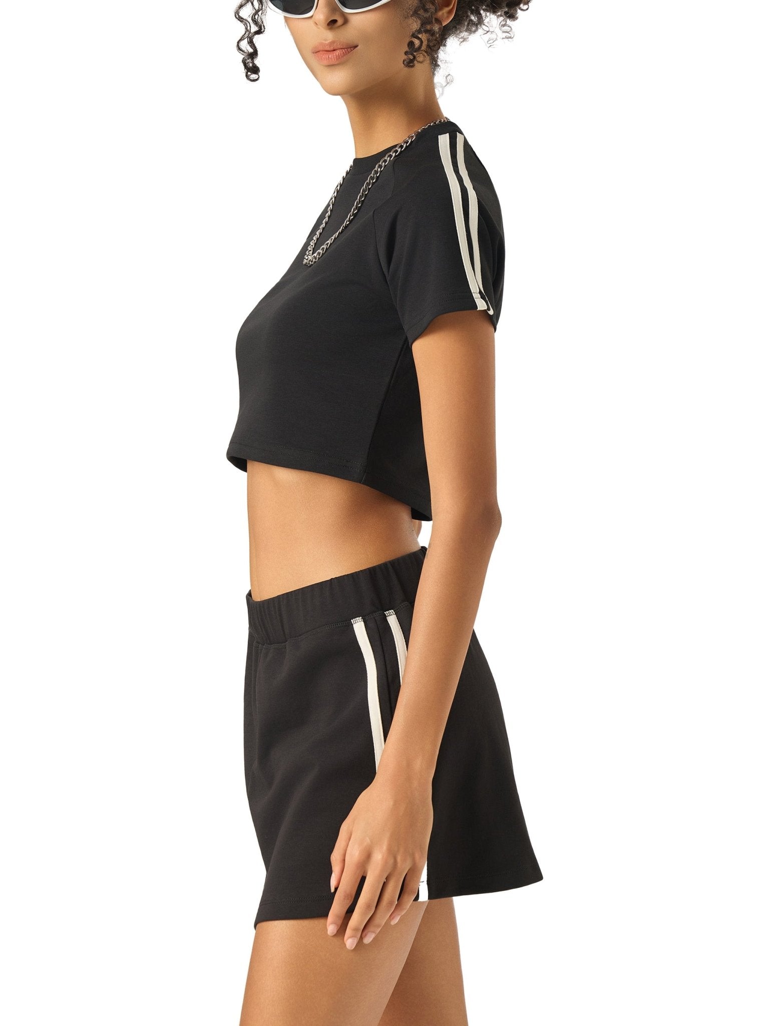 DF Taped Cooling Performance Crop TopTaped Cooling Performance Crop TopDF Taped Cooling Performance Crop Top250813PODAA0773001