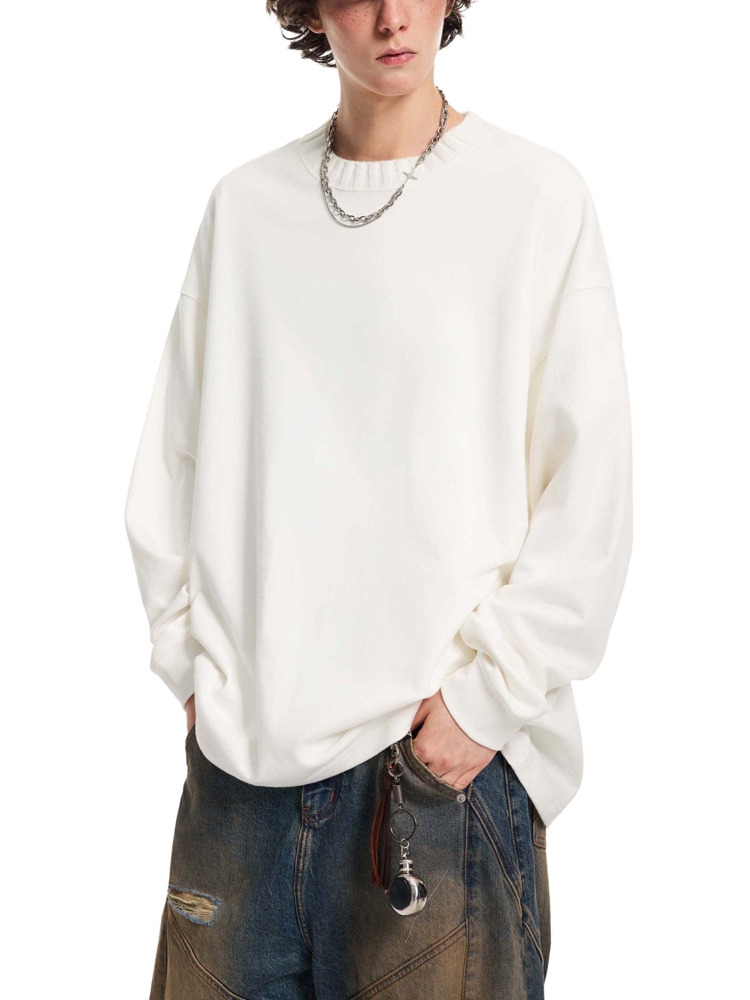 White Knitted Round Neck Oversize SweatshirtKnitted Round Neck Oversize SweatshirtWhite Knitted Round Neck Oversize Sweatshirt251012PODRA1105001